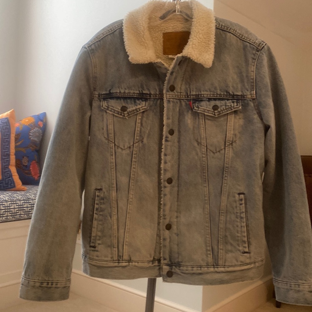 Levi's Men's fleece-lined denim jacket